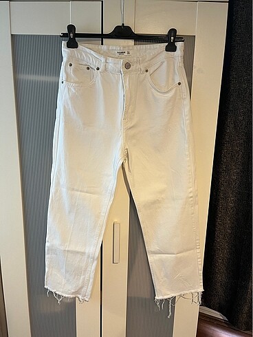 Pull and bear beyaz kot