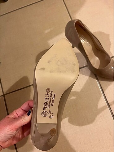 37 Beden Versace 19v69 stiletto ten rengi