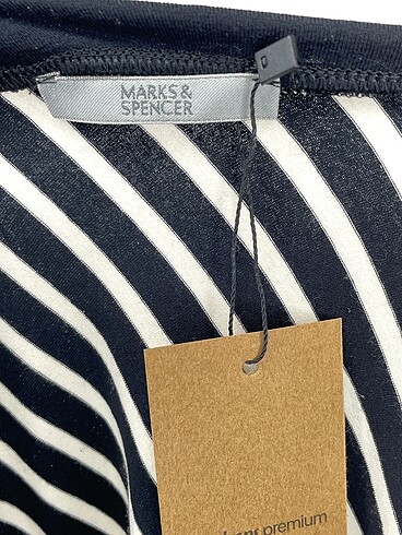 42 Beden çeşitli Renk Marks & Spencer Bluz %70 İndirimli.