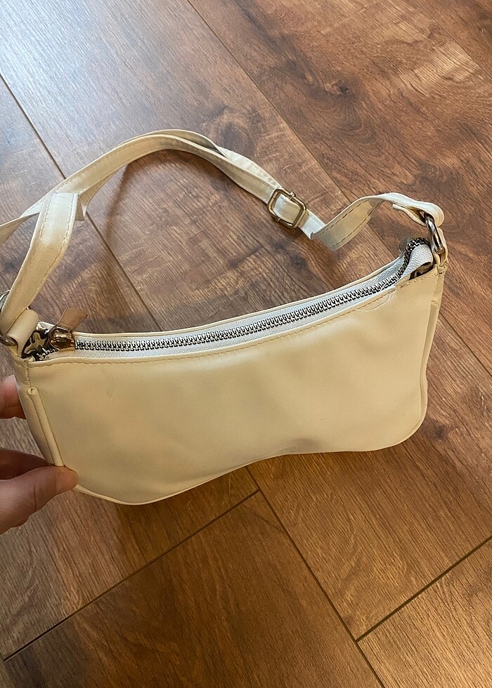 Beyaz çanta - Görsel 2