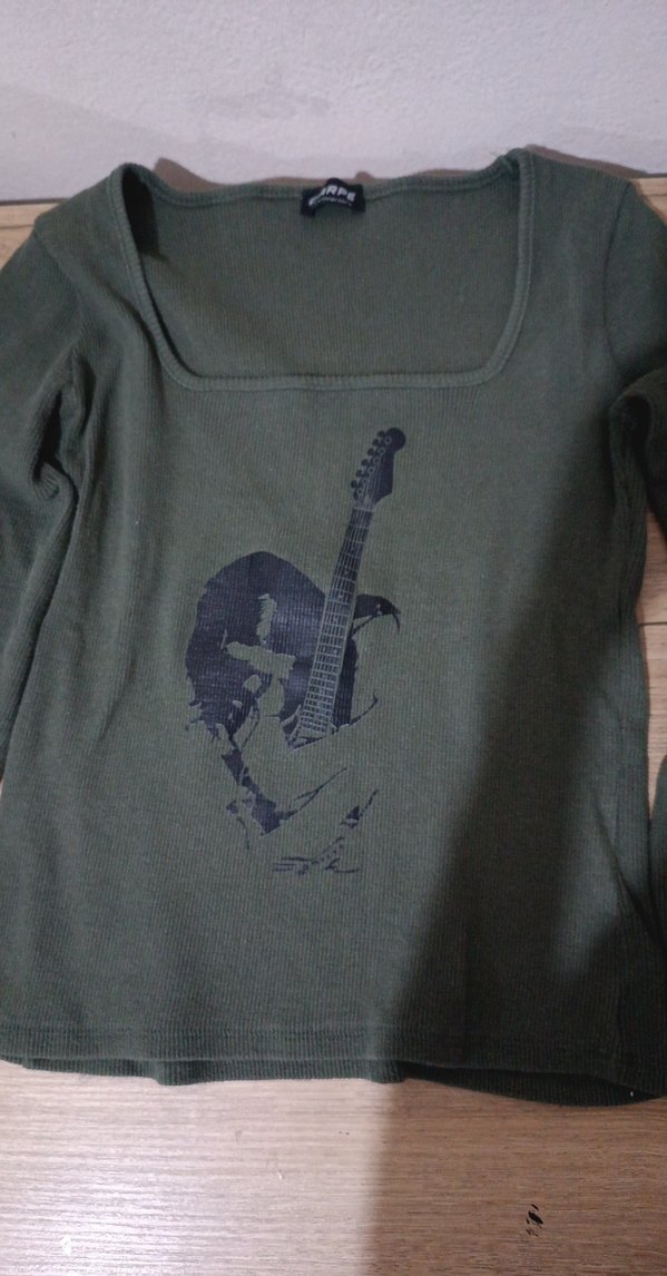 yeşil gitar bluz - Görsel 4