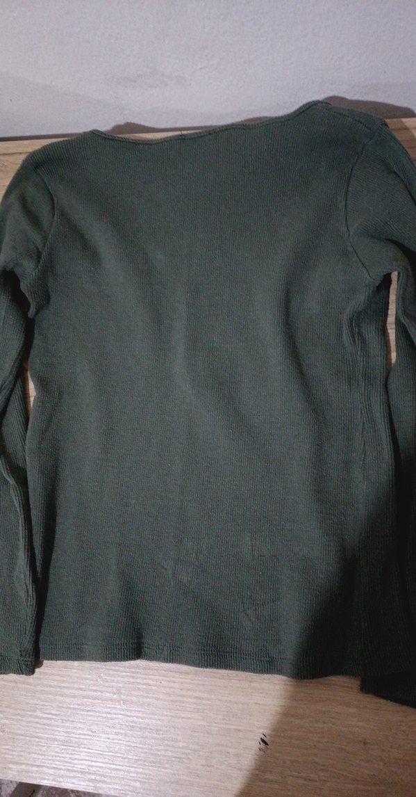 yeşil gitar bluz - Görsel 3