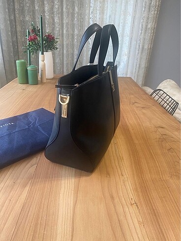  Beden Tommy Hilfiger Kadın Askılı Çanta