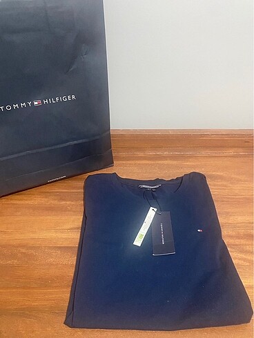 Tommy Hilfiger Kadın Tişört