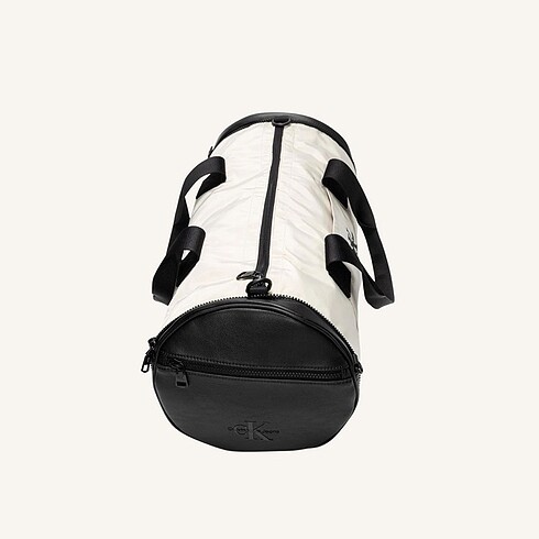 Beden beyaz Renk Calvin Klein Unisex Spor Çantası