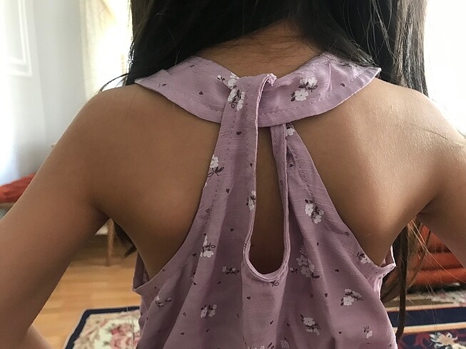 Kız lila tulum