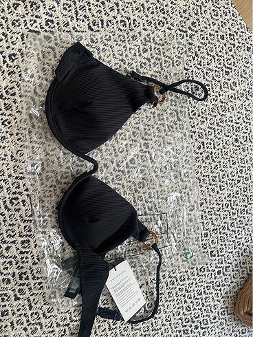 Trendyol & Milla Siyah bikini üstü