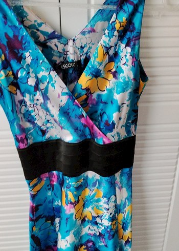 V Yaka Desenli  Elbise - Görsel 2