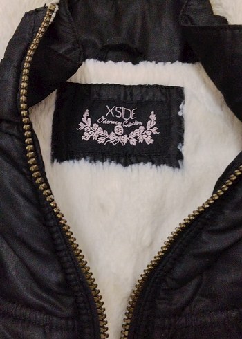 Siyah Fermuarlı Kolsuz Kadın Yelek - Görsel 2