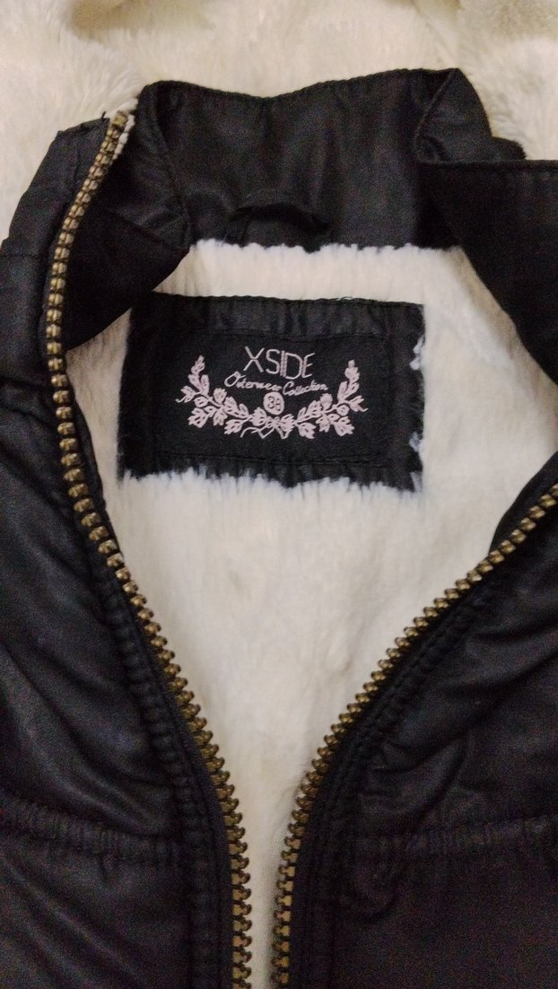 Siyah Fermuarlı Kolsuz Kadın Yelek - Görsel 2