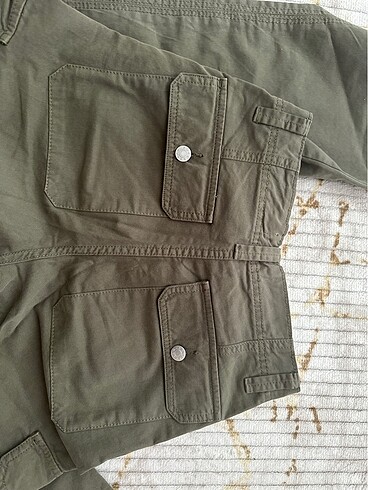 32 Beden Pull and Bear Yeşil Kargo Pantolon