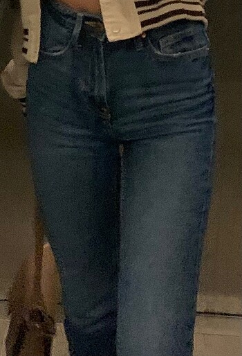 Bershka Yüksek Bel Mom Jean