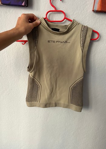 Pull and Bear Desenli Kadın Kolsuz Bej Üst