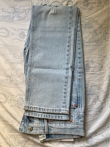 38 Beden Stradivarius jean