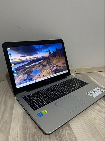 Beden Renk SIFIR AYARINDA SSD?li laptop ASUS