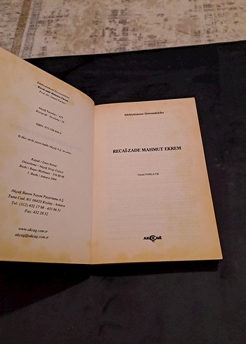 Beden Renk Recai-zade Mahmud Ekrem Biyografi Kitabı