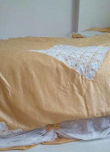El Yapimı Dantelli Yatak Örtüsü - Görsel 12