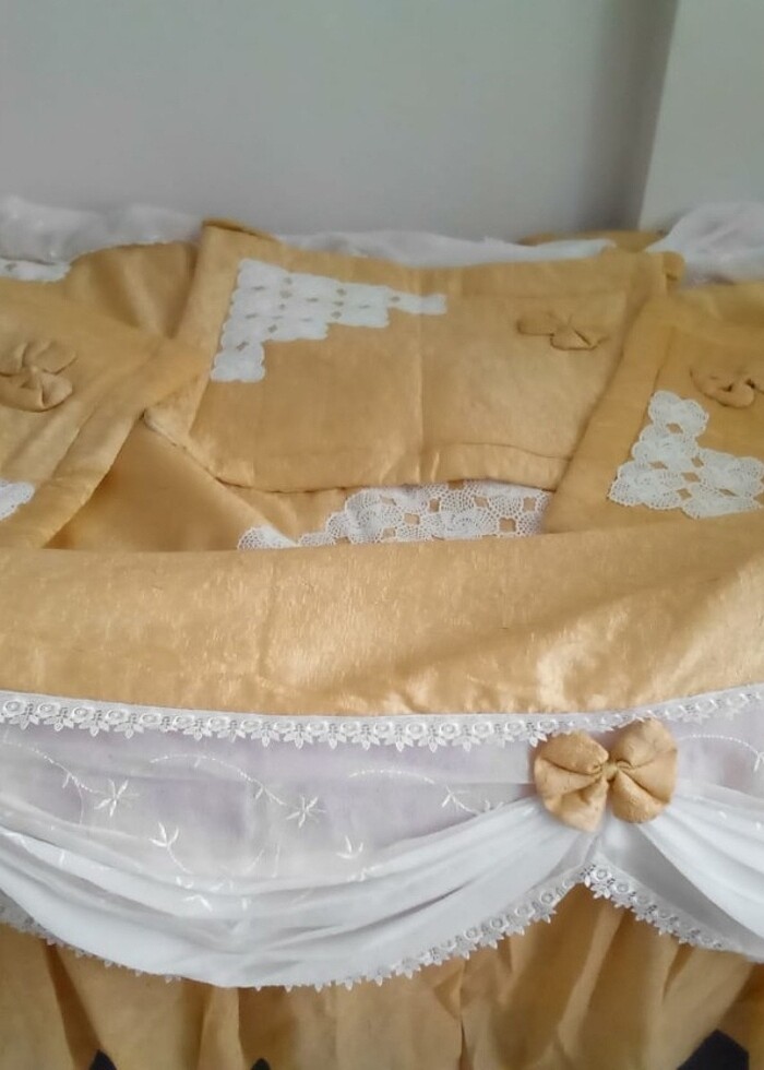 El Yapimı Dantelli Yatak Örtüsü - Görsel 2