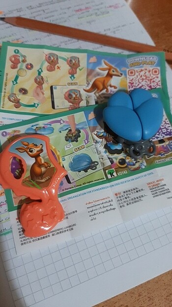 Kinder joy oyuncakları