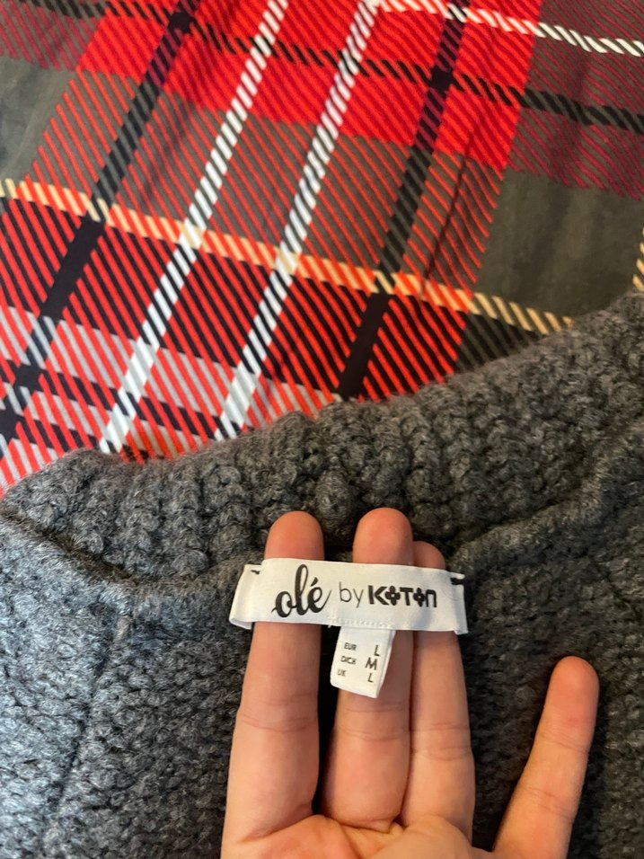 Gri Yün Kadın Balıkçı Yaka Kazak - Görsel 2