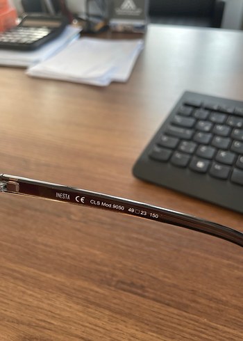 Şeffaf Çerçeveli Güneş Gözlüğü - Görsel 2