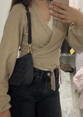 Bej V Yaka Bağlamalı Kadın Bluz - Görsel 2