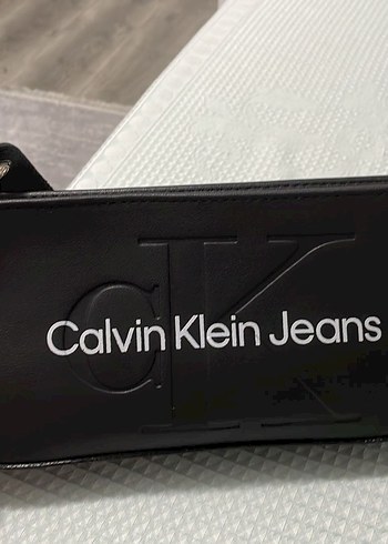 Calvin Klein Siyah Kadın Çanta