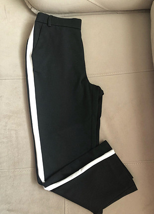 Zara Zara siyah kenarları beyaz şeritli cigarette pantolon