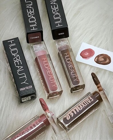 Diğer HUDA BEAUTY BOMBSHELL GLOSS
