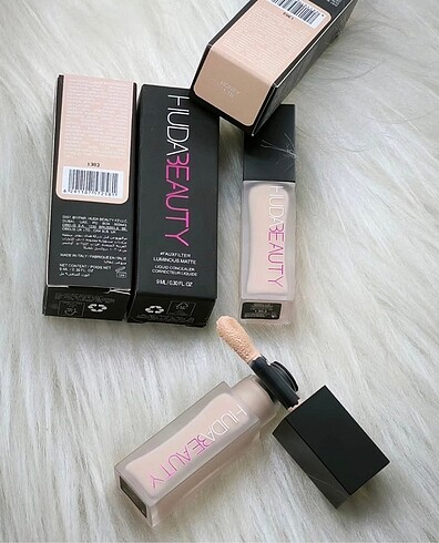 HUDABEAUTY İTHAL KAPATICI