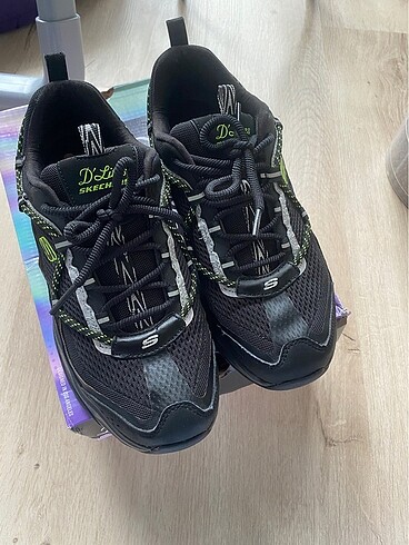 Skechers siyah ayakkabı