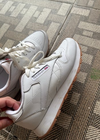 Reebok Beyaz Kadın Sneakers Velcro Detaylı