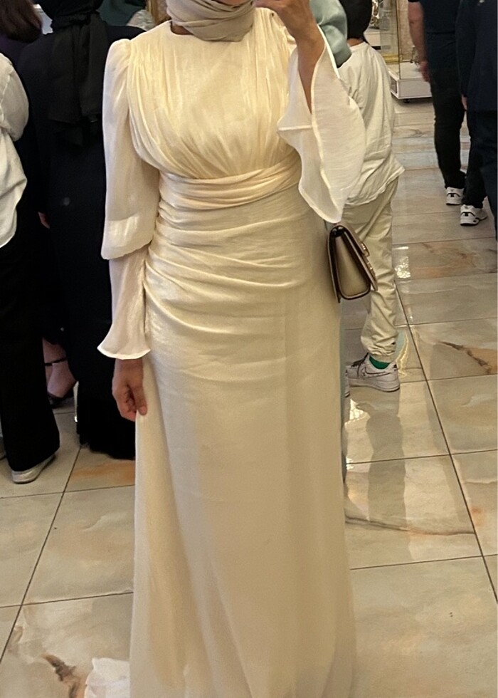 Hülya Keser Abiye - Görsel 3