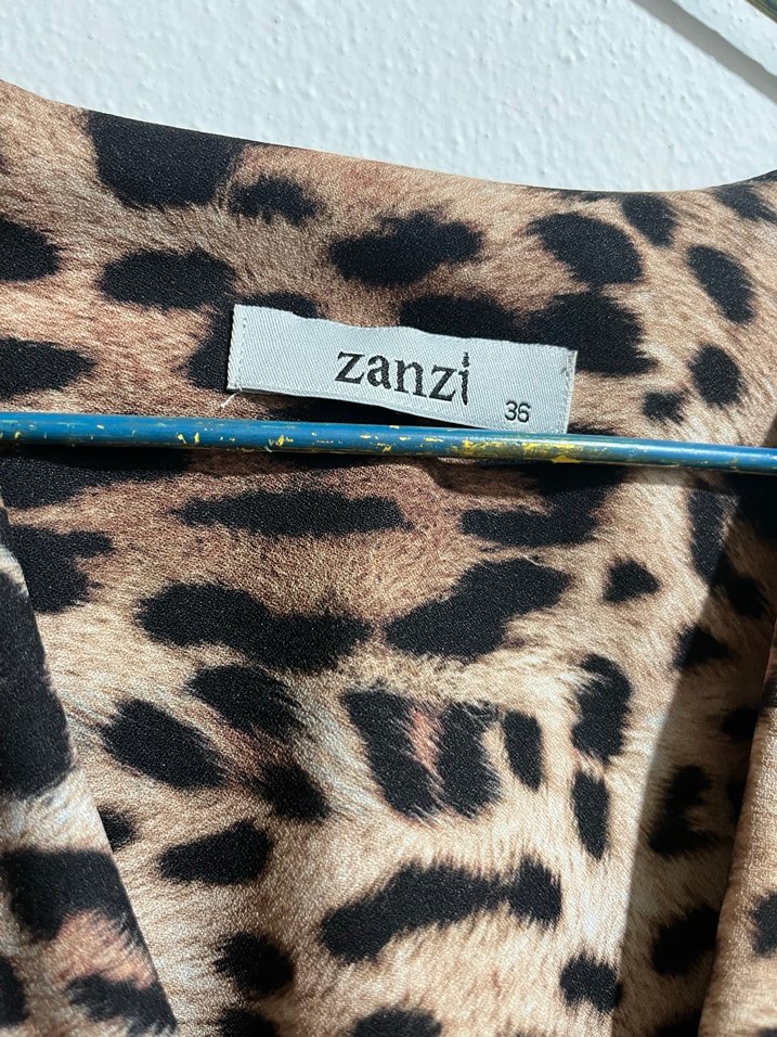 Leopar Desenli Kahverengi Uzun Elbise - Görsel 3