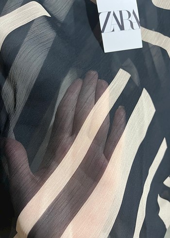 Zebra Desenli Siyah Uzun Kollu Bluz - Görsel 2