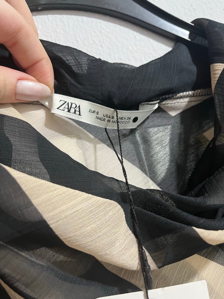 Zebra Desenli Siyah Uzun Kollu Bluz - Görsel 3