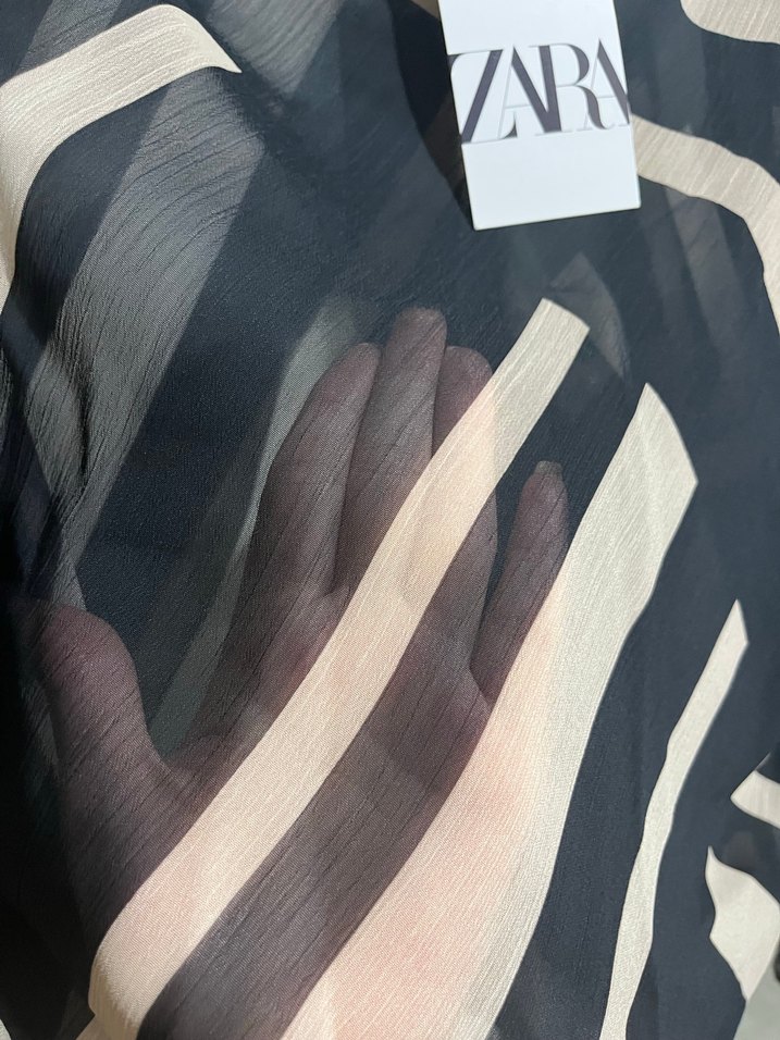 Zebra Desenli Siyah Uzun Kollu Bluz - Görsel 2