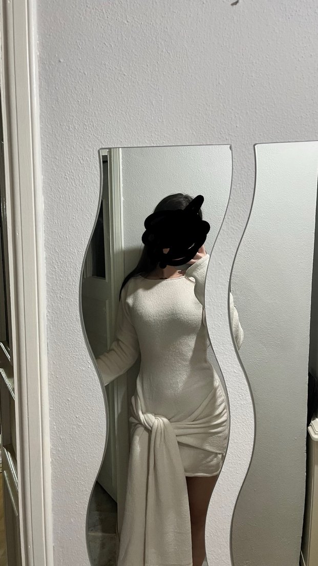 Beyaz Uzun Kollu Drapeli Midi Triko Elbise - Görsel 3