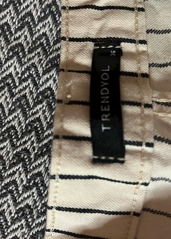 Çizgili Kadın Mini Şort - Görsel 3