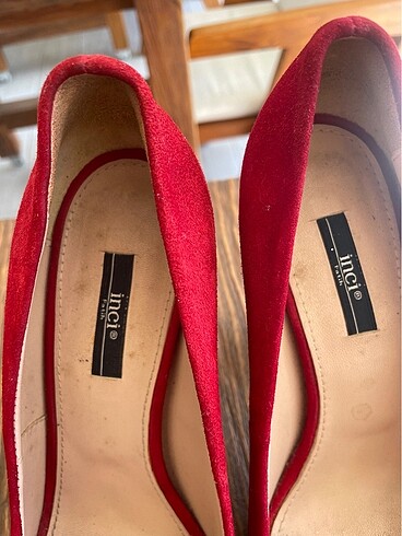 37 Beden kırmızı Renk İnci marka güderi kadın ayakkabı