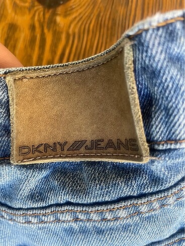 xs Beden DKY marka kot şort bayan orjinal. Mağzada. 1299 tl