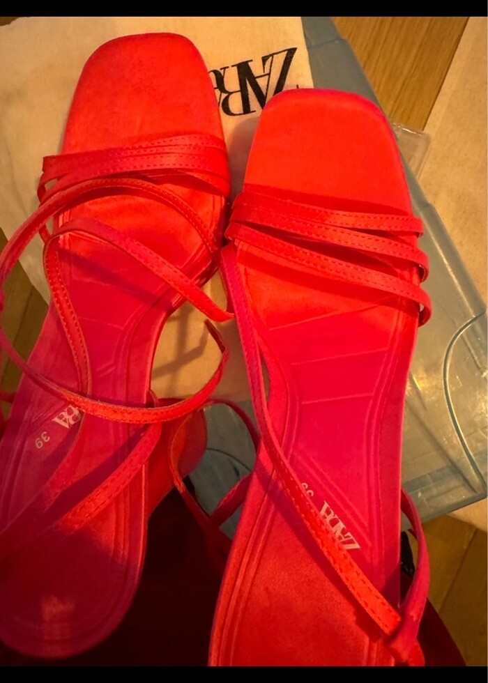 Zara. Topuklu ayakkabı - Görsel 5