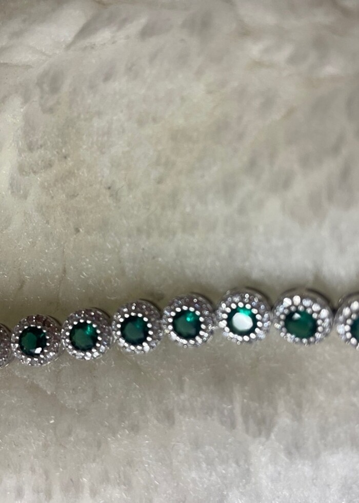 Yeşil zümrüt ve beyaz  taşlı bayan bileklik yeni gümüş - Görsel 2