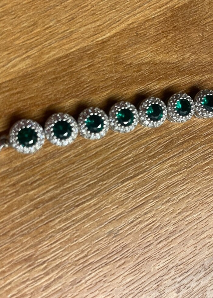 Yeşil zümrüt ve beyaz  taşlı bayan bileklik yeni gümüş - Görsel 3