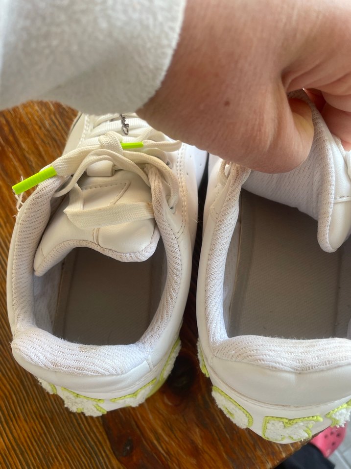 Beyaz Bağcıklı Kadın Spor Ayakkabı - Görsel 3