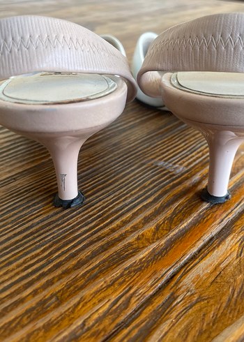 Beyaz Stiletto Topuklu Kadın Klasik Ayakkabı - Görsel 2