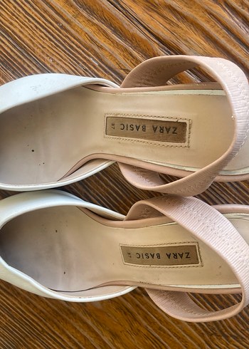 Beyaz Stiletto Topuklu Kadın Klasik Ayakkabı - Görsel 3