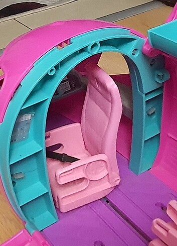 Beden Barbie'nin Pembe Uçağı