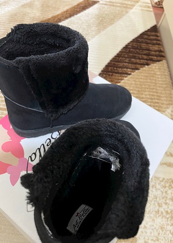 Siyah Kürklü Kadın Ugg Bot - Görsel 5