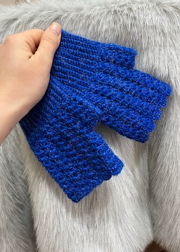 Mavi Örgü Parmaksız Kadın Eldiveni - Görsel 3